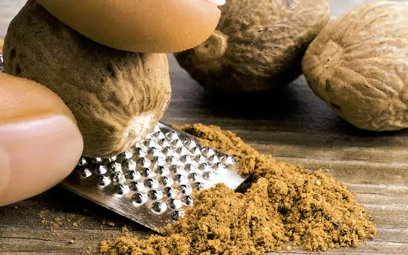 خواص جوز هندی برای پوست
